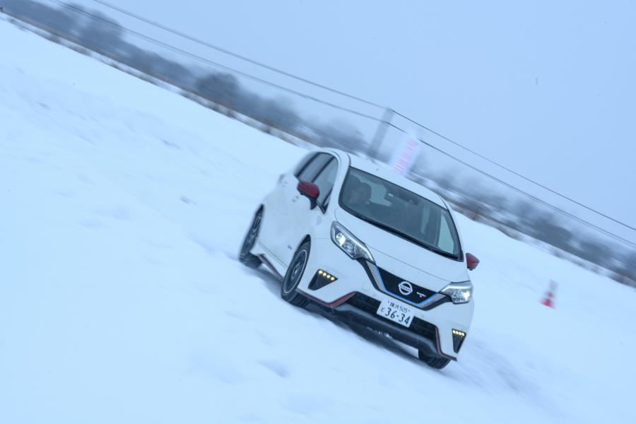  Nissan Note e-POWER Nismo (E12) 2016 года  (фото 19 из 24)